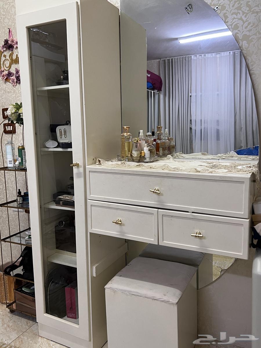 غرفة نوم للبيع نظيف مستعمل64443642052737111