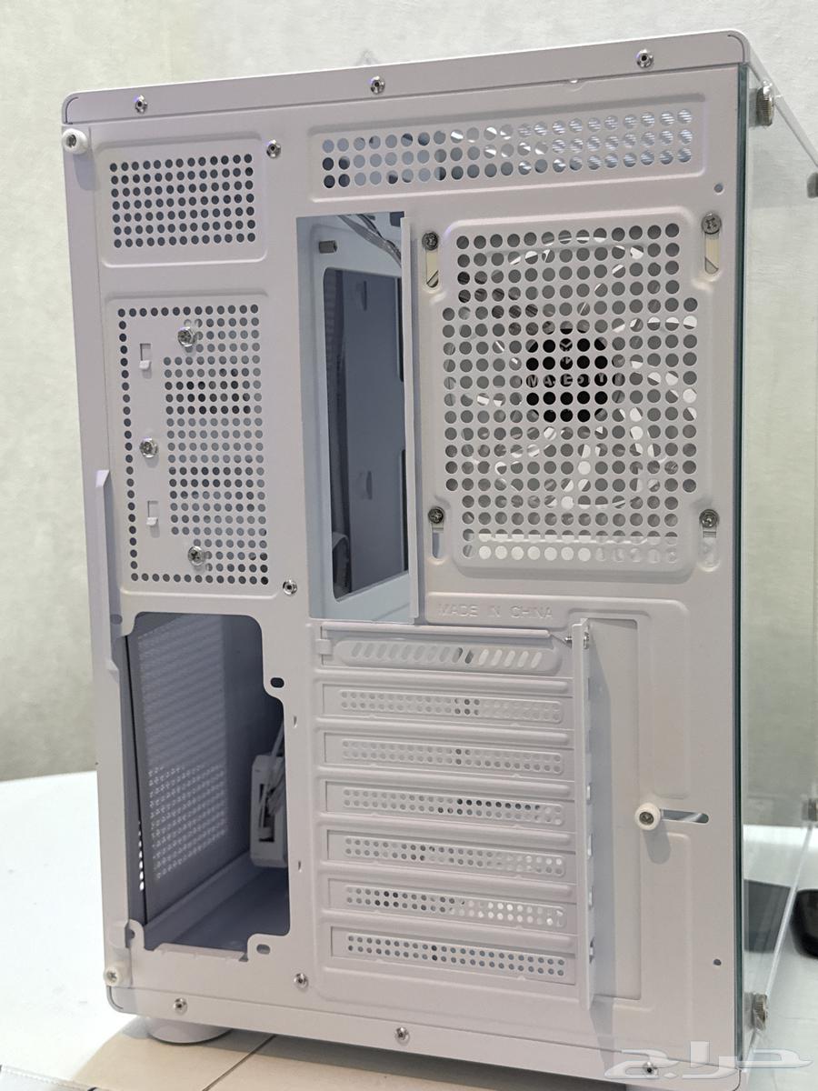 White PC case64422191688449112