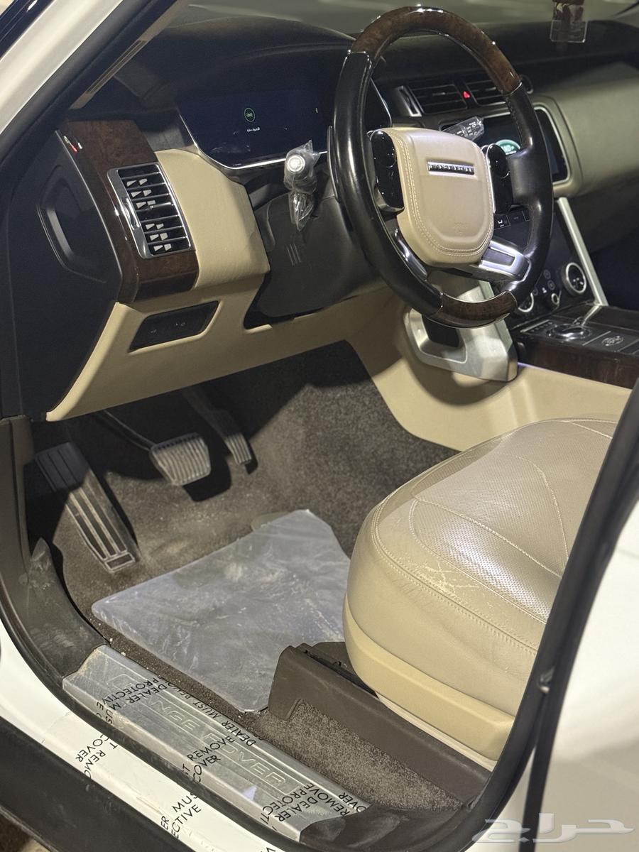 Range Rover 2018 6 Cylinder Supercharged Clean and Conditioned64582297643395111