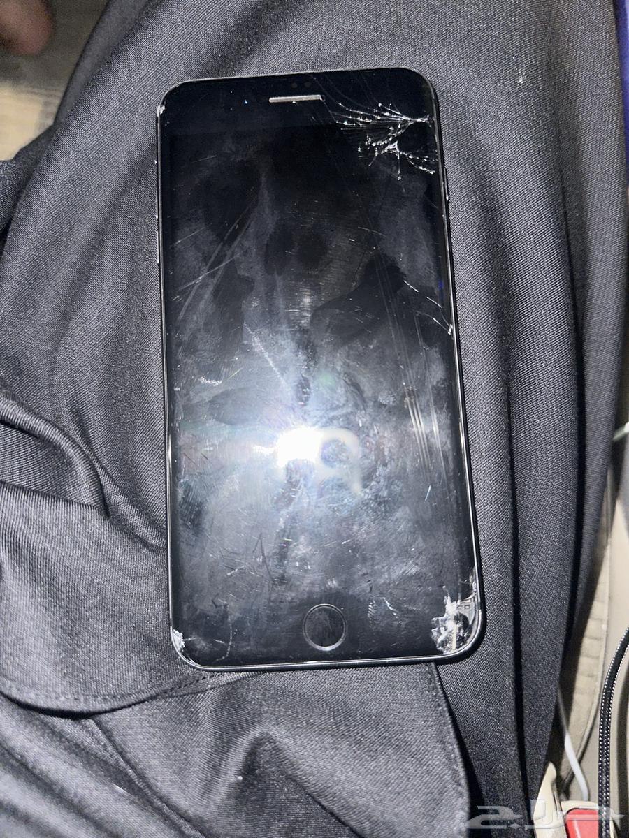 iPhone 864419675359618110