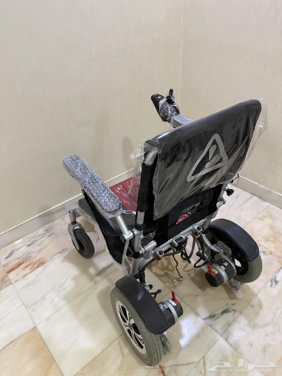 كرسي كهربائي متحرك64419454086401112