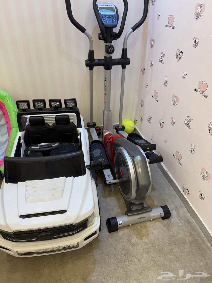 سيكل رياضه نظيف وسيارة اطفال ومرحين أطفال64422832473346110