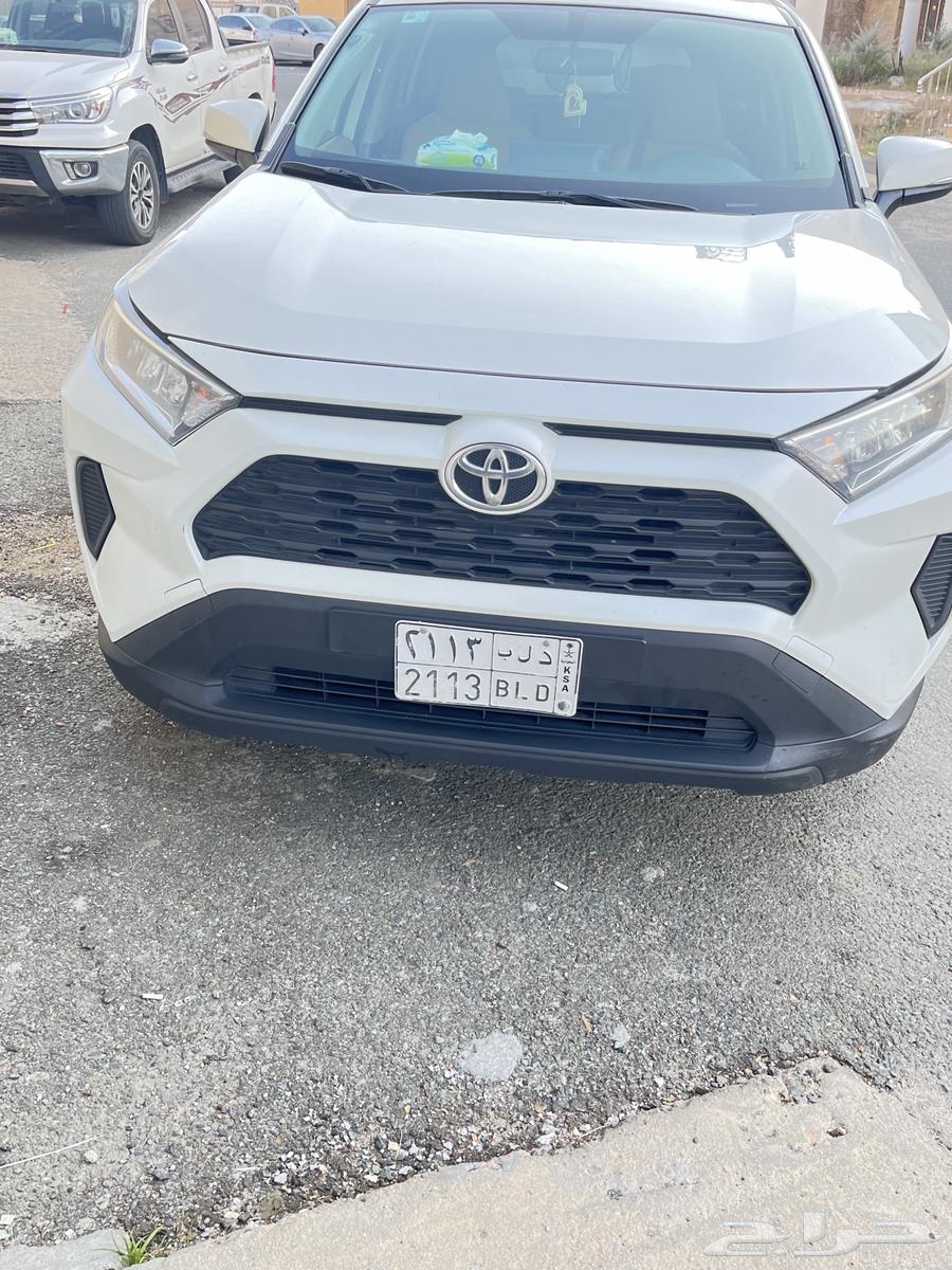 Toyota RAV4 2021 Double White Saudi Local Tune-up, 180,000 km Driven64580431060995110
