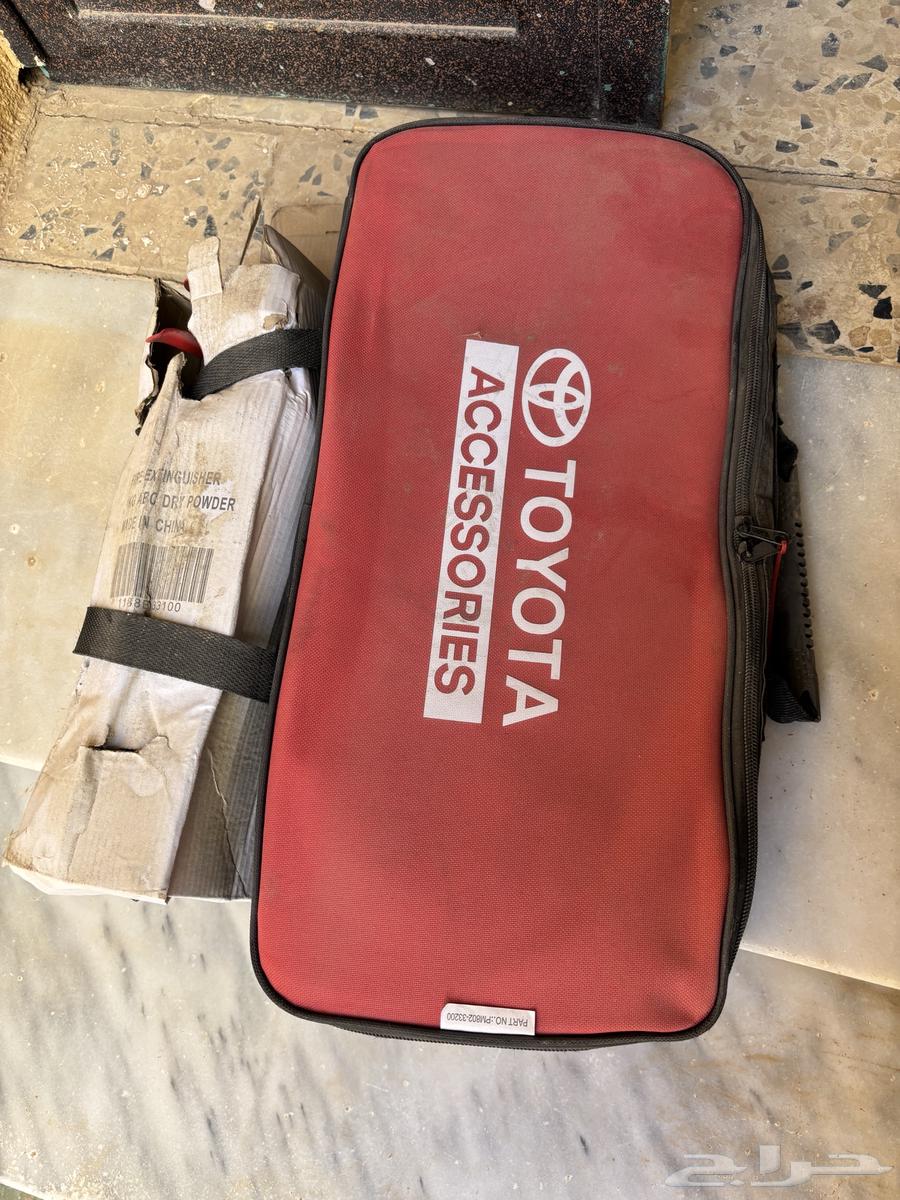 للبيع شنطه تايوتا وكاله ماقد فكت ولا شي64582909867521110
