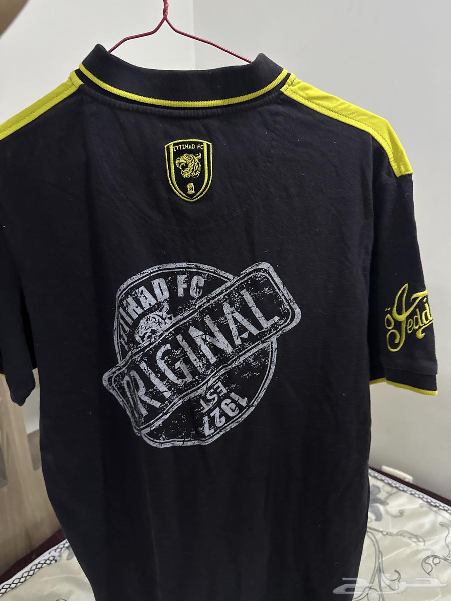 بلوزه الاتحاد قديمه رجااليه ونسائيه64425232842882112