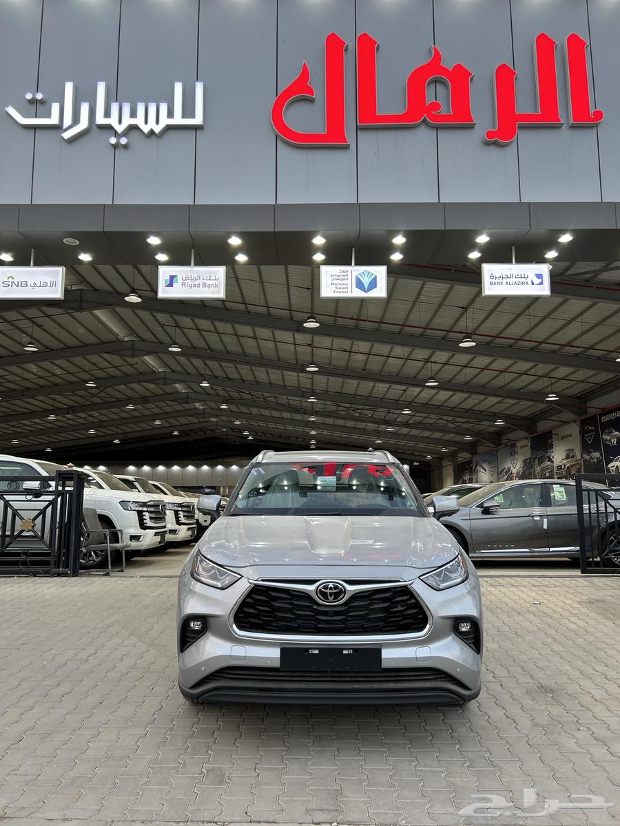تويوتا  هايلاندر لمتدد 2025 فل كامل فضي 196650 شامل الضريبة64580499920130110