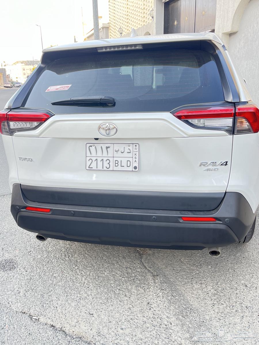 Toyota RAV4 2021 Double White Saudi Local Tune-up, 180,000 km Driven64580431060995114
