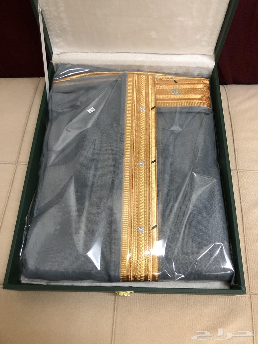 بشوت ملكية فاخرة للمناسبات والإهداء عروض واسعار خاصة البشت64424504263682110