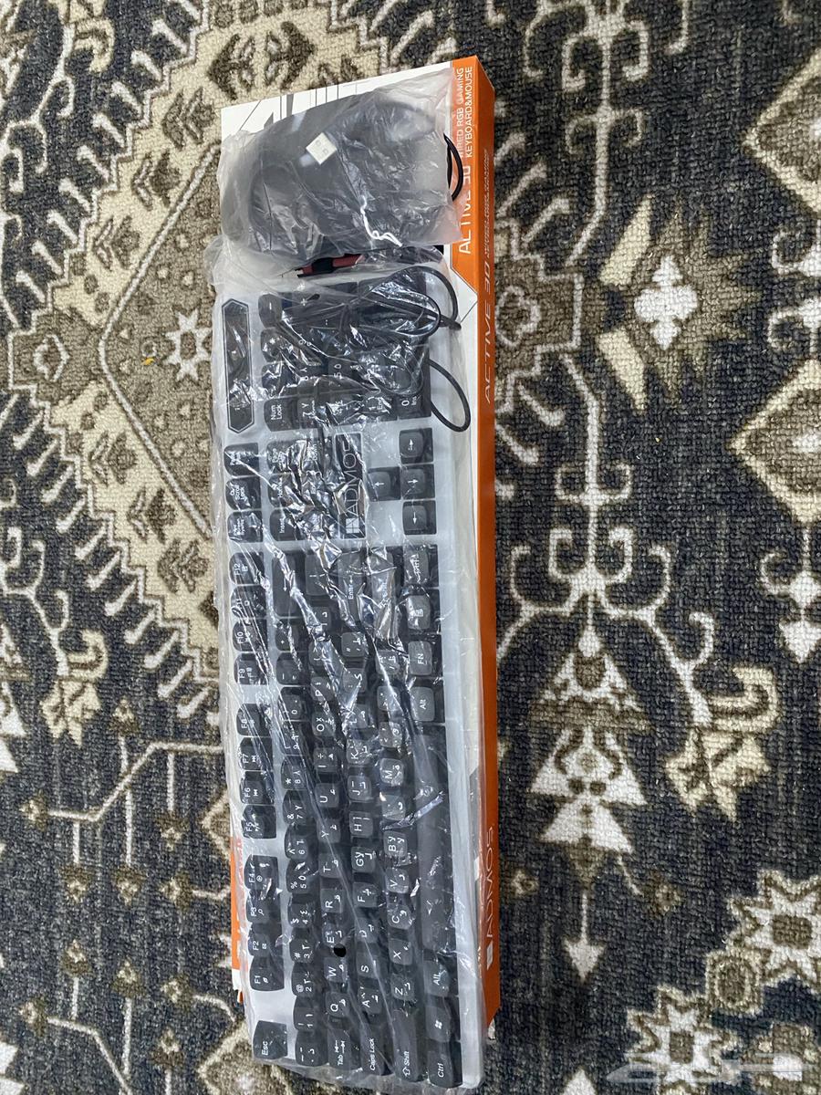 Gaming mouse and keyboard64422557956611110