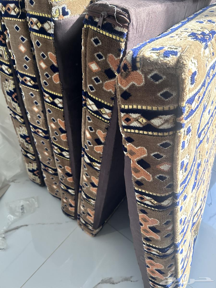 بيع جلسات ارضيه جديده بدون مساند ولا تكايات64423851014017111