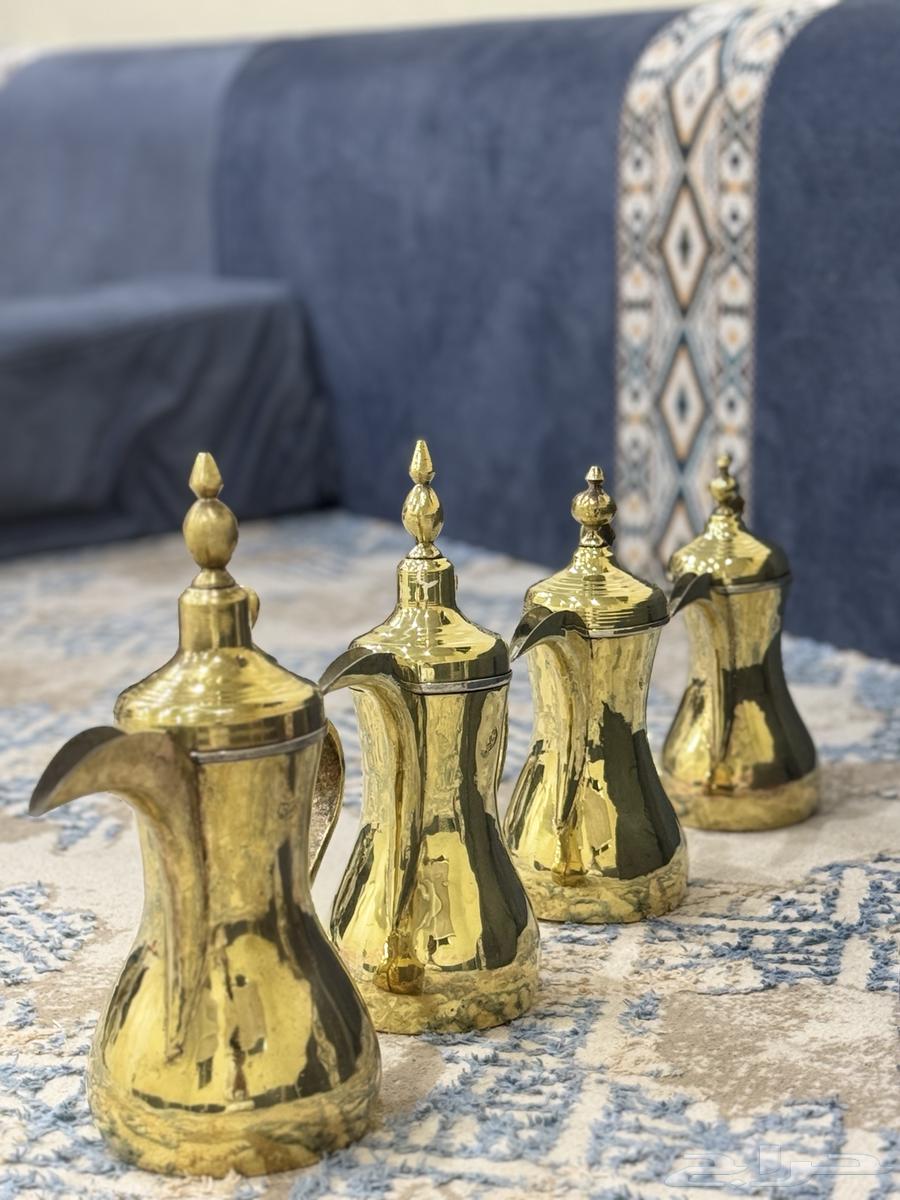 Dallal Tahir Khatib and Omar Al-Baqi Sealed64425259817602113