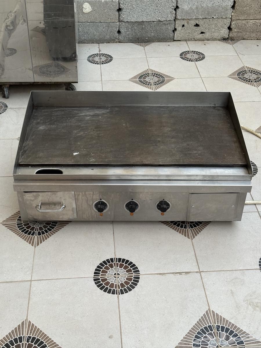 للبيع شواية مسطحة كهربائية64420350808833110