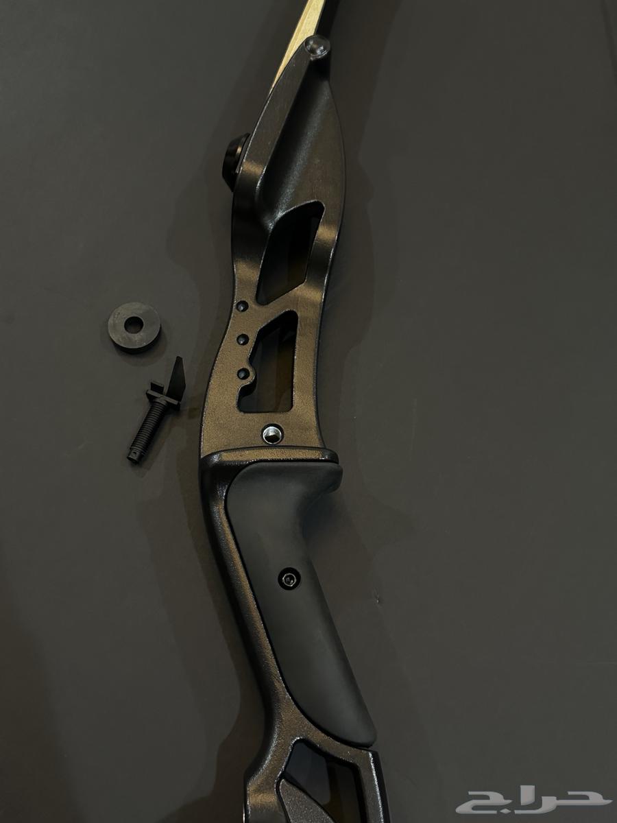 50-pound Professional Recurve Bow64424052113793111