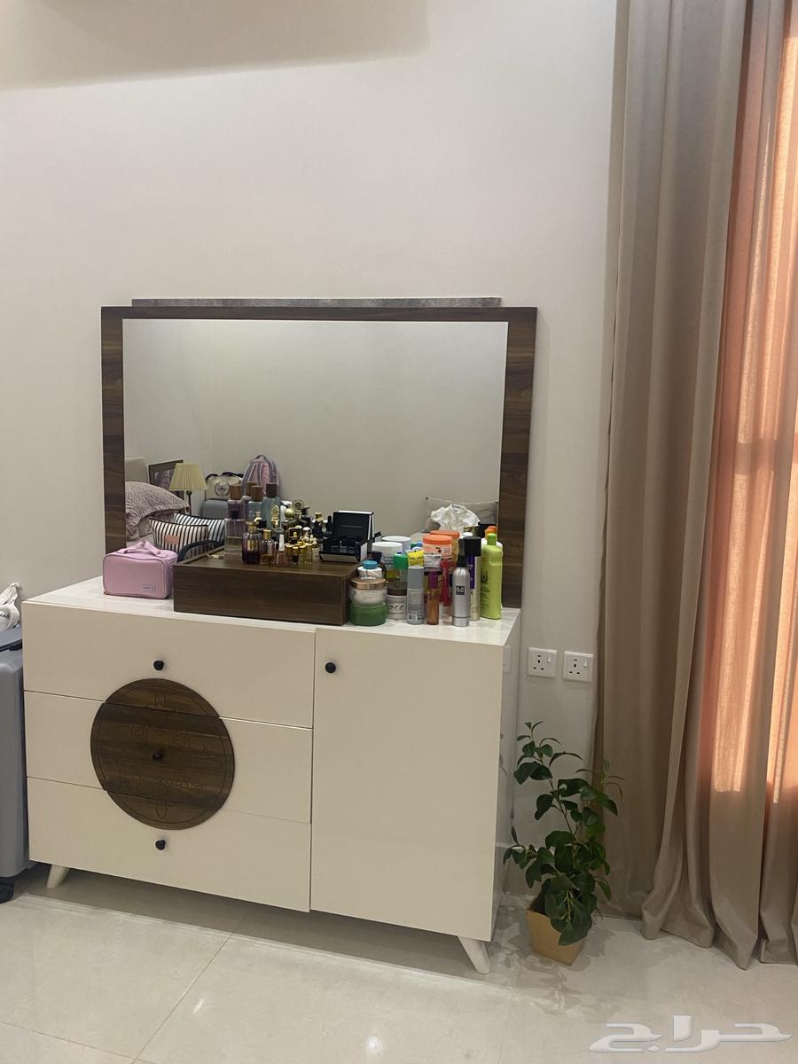 غرفة نوم مستعملة نظيفة64423529065091111