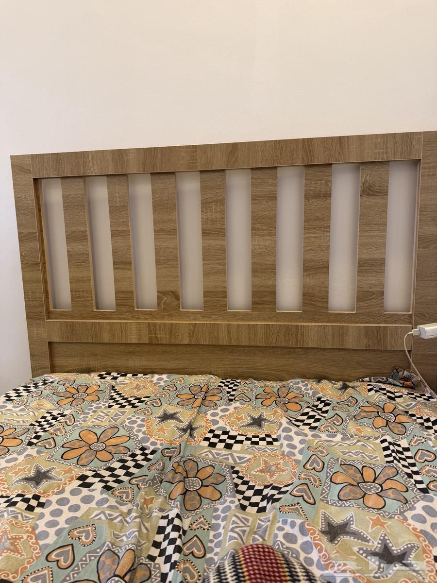 سرير بحجم توأمين وخزانة ملابس بثلاثة أبواب64422164413570114