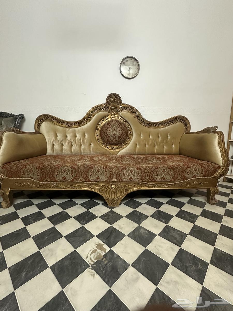 كنب نضيف الحد 1500ريال خشب اصلي قابل للتفاوض64420431739905113