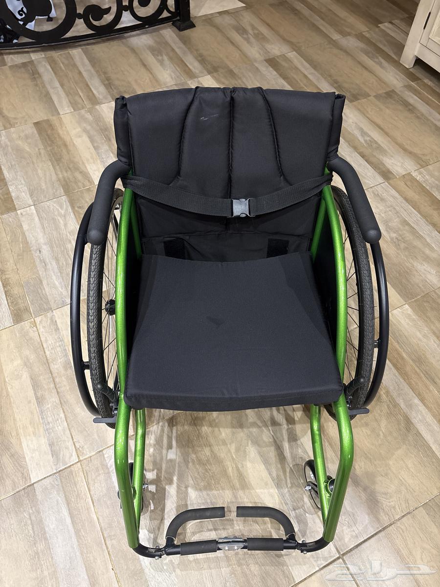 كرسي متحرك لذوي الاحتياجات64422530646274110