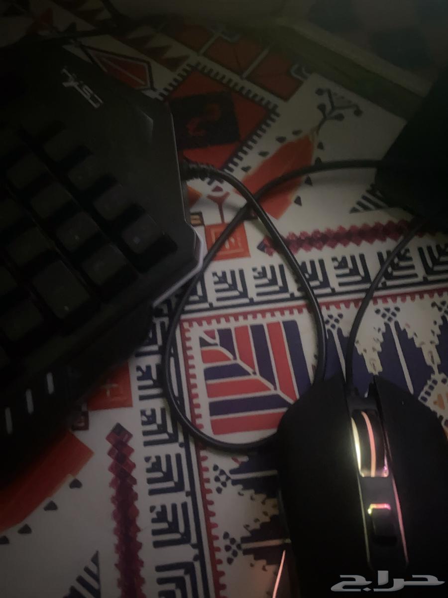 ماوس كيبورد نص محترف ما يشتغل الكيبورد لازم تصفطه ويشتغل64425677243907111