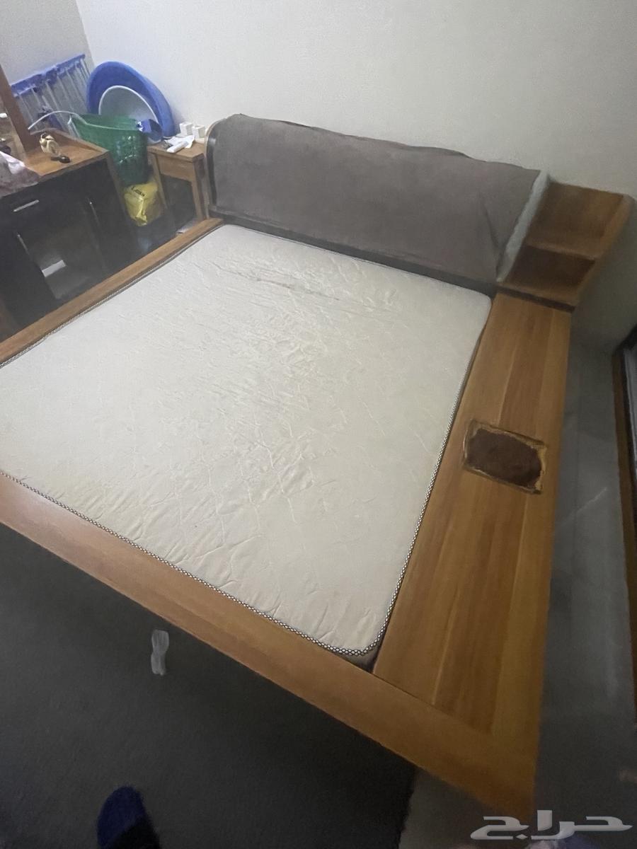 سرير نفرين مقاس 180x200 السعر قابل للتفاوض64425946237441111