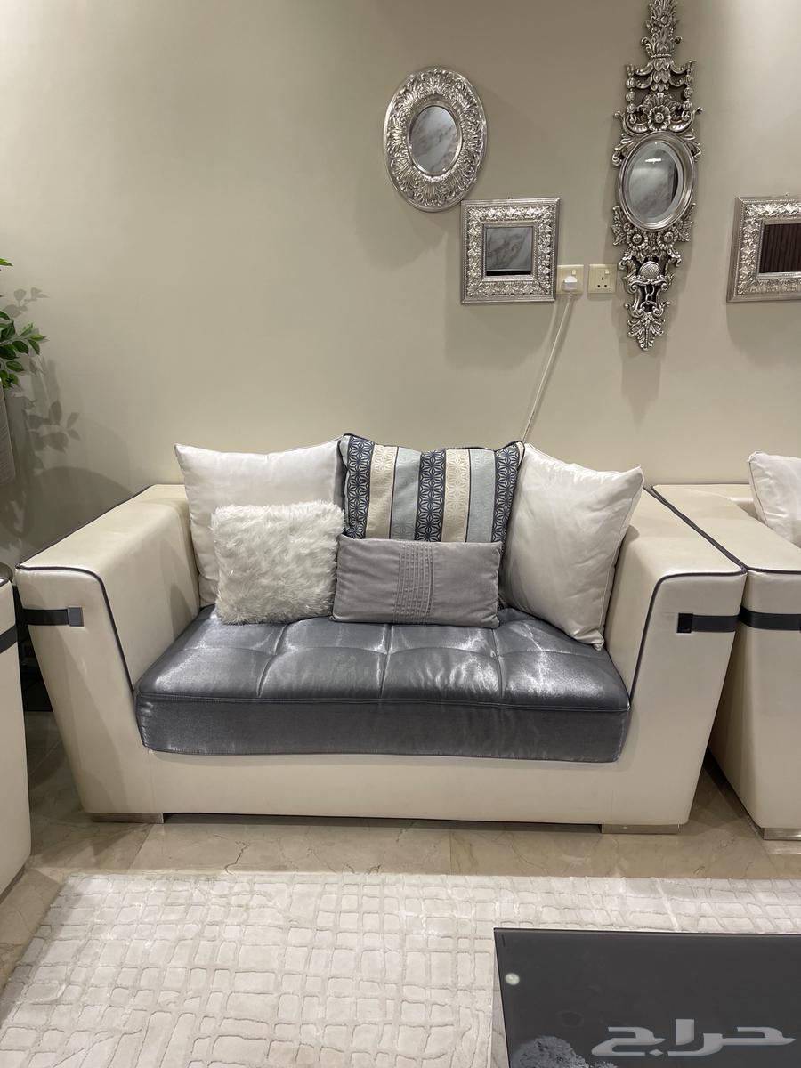 طقم كنب وطاولات للبيع64425542982019112