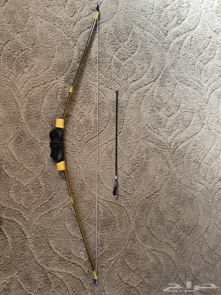 قوس خشبي وأسهم ديكور للزينة64422929022209113