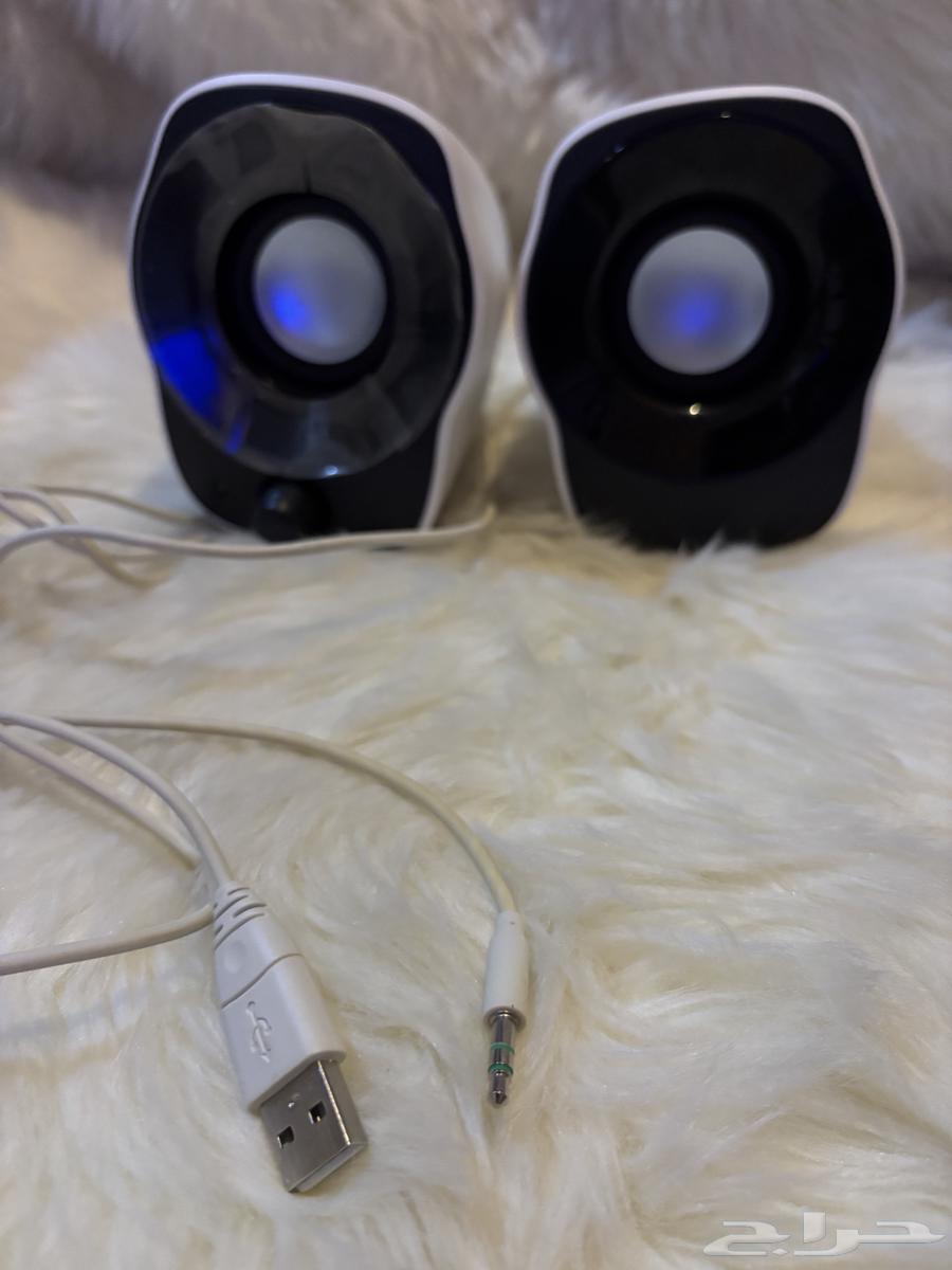 External headphones with normal and excellent sound, USB-AUX input64423229640194111