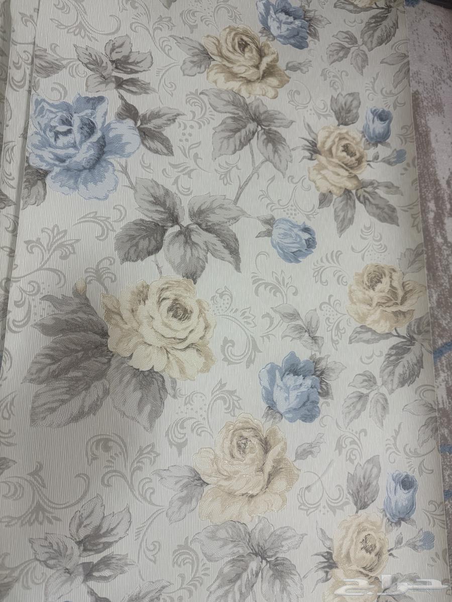 New used wall paper, free of cracks and scratches64424105796739112
