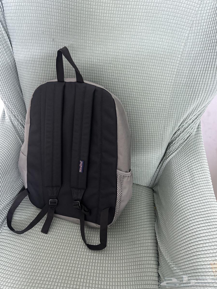 للبيع شنطه جانسبورت للمدرسه64419878830721111