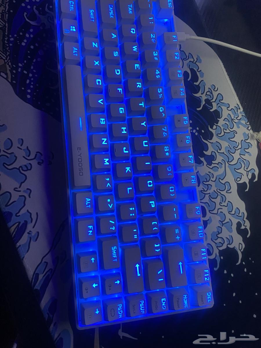 Used gaming keyboard and mouse64422897144835110