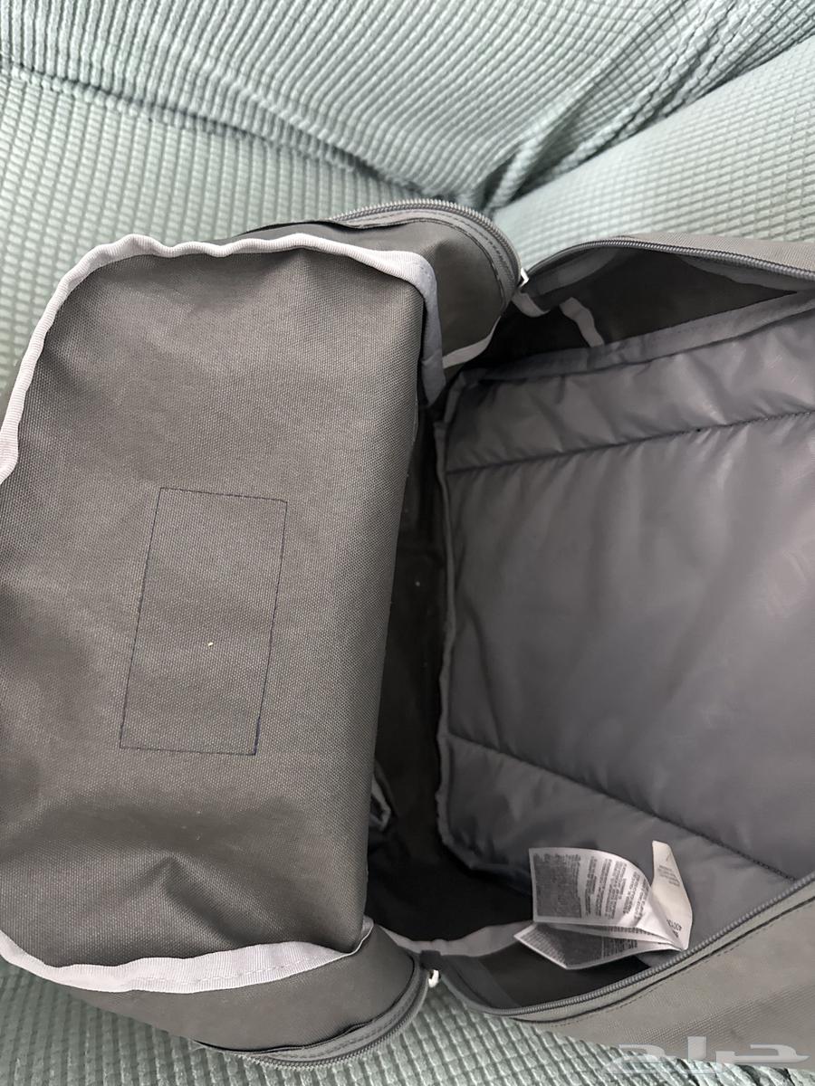 للبيع شنطه جانسبورت للمدرسه64419878830721113