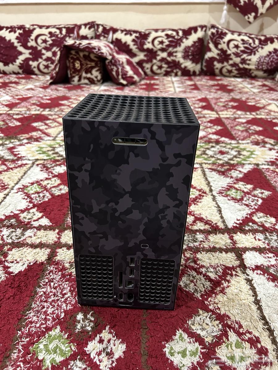 اكس بكس سريس اكس نضيف فيه بعض الخدوش البسيطه64422944349826113