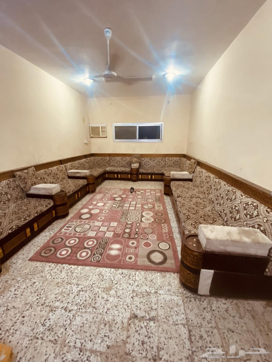 كنب فخم سليم حالته ممتازه 3 زوايا64424457840003110