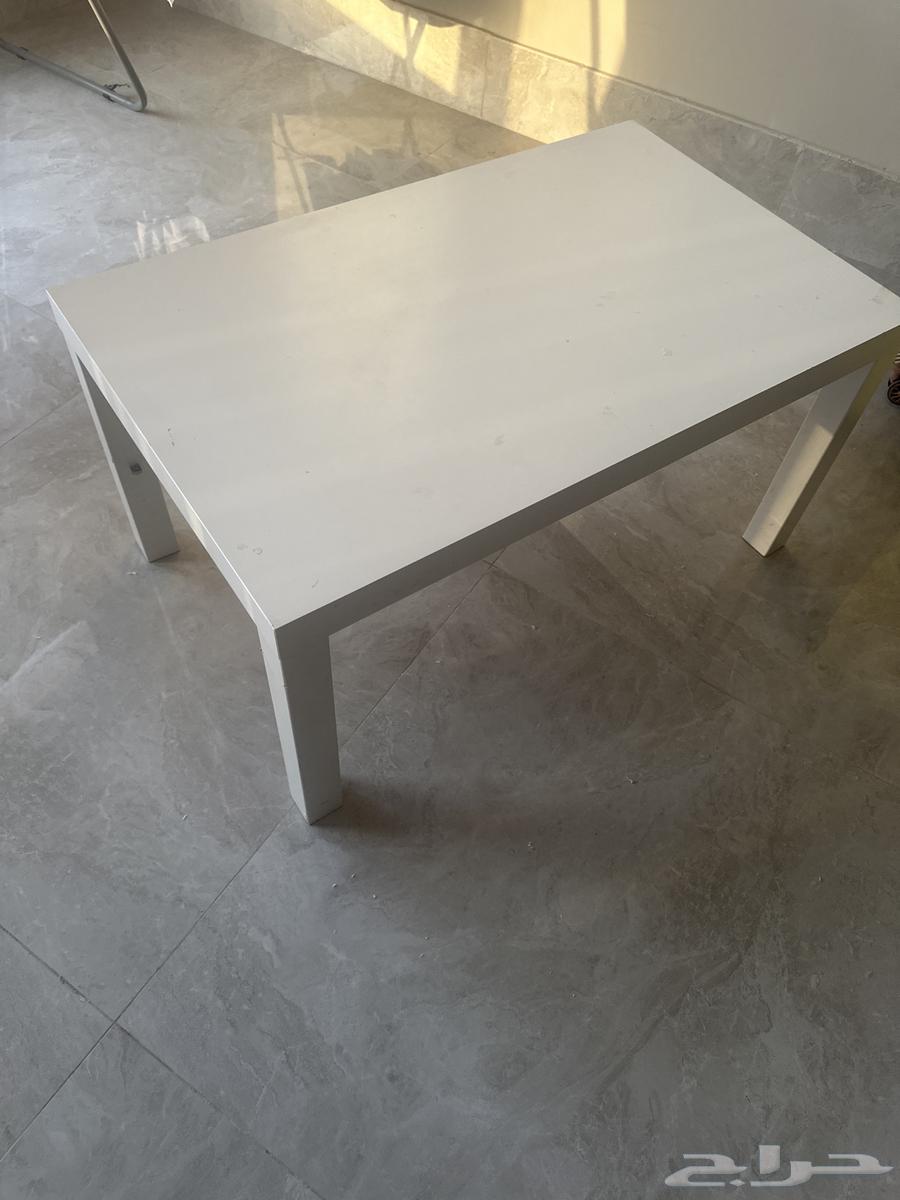 طاولة و حامل تلفزيون جداري و سرير مفرد للبيع64423663161090111