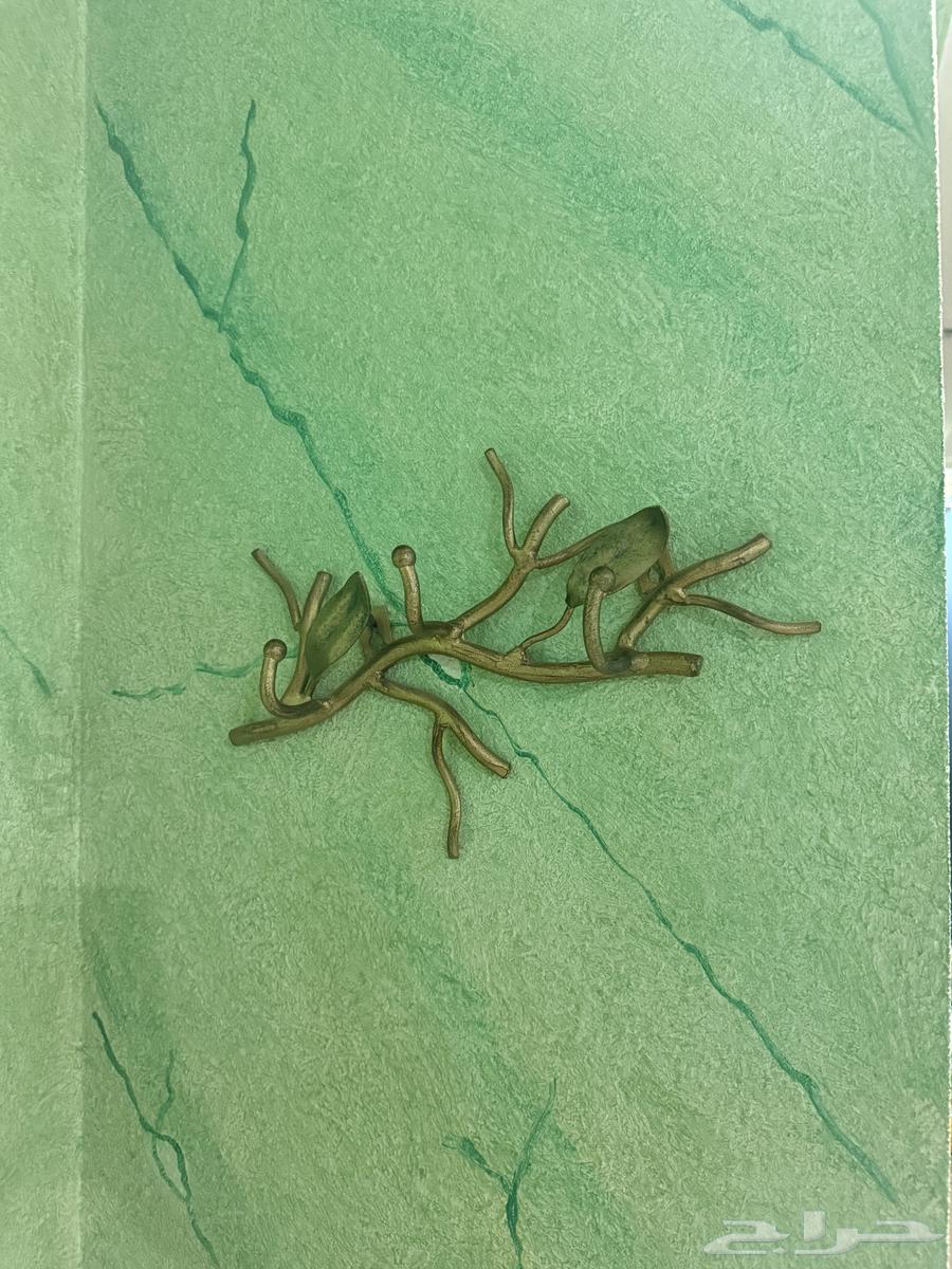 Console with mirror and wall hanger64419345533058111