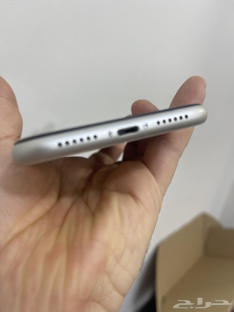 ايفون 11 السعه 128 بطاريه 9764425892193667111