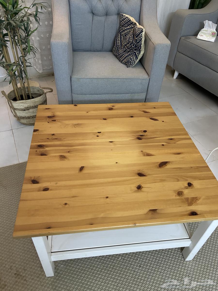 طاوله من إيكيا64420283331715111