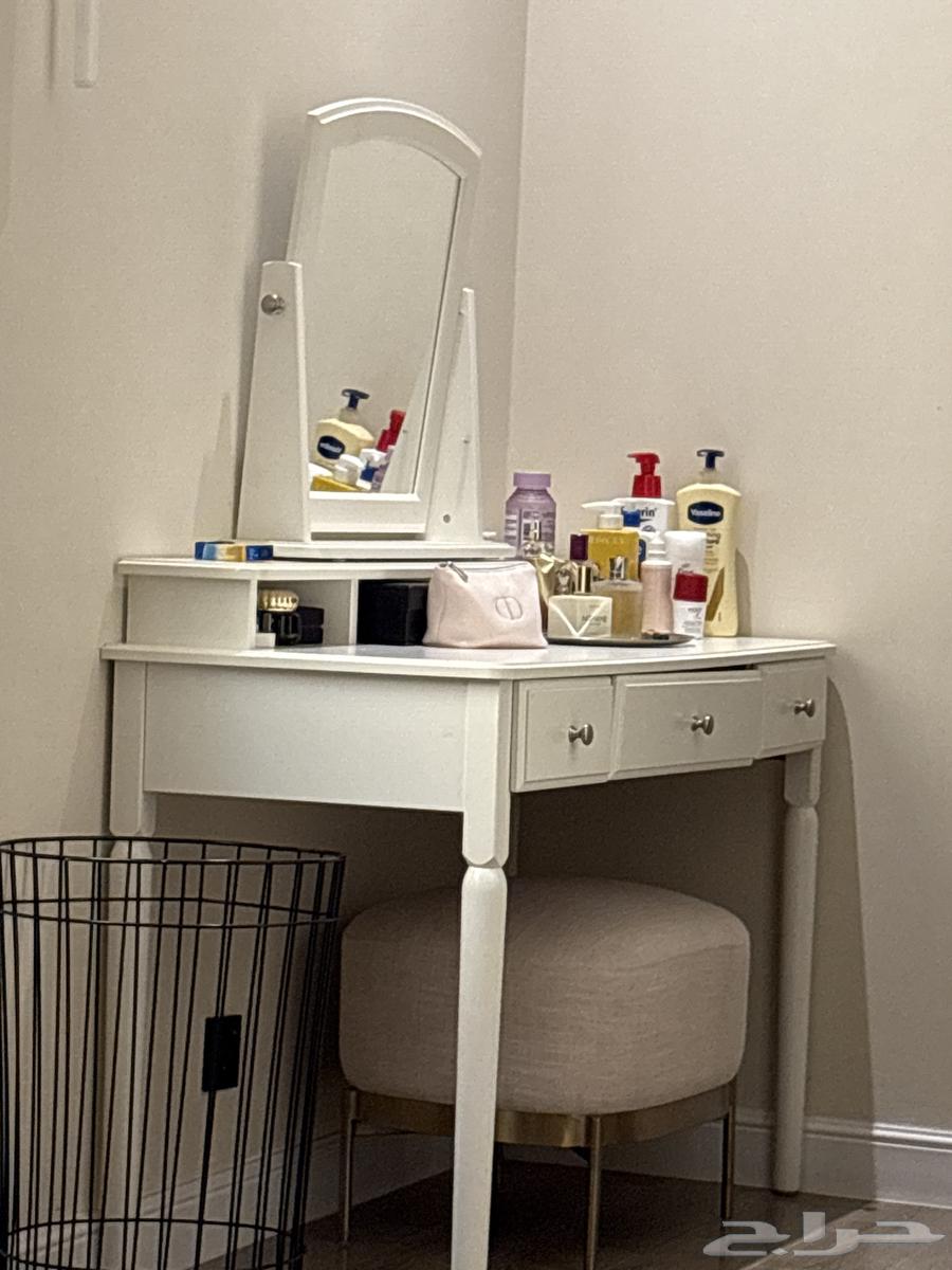 تسريحة ايكيا ابيض للبيع64422273325186110