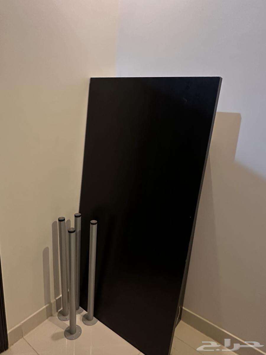 طاولة ايكيا64424842592385111