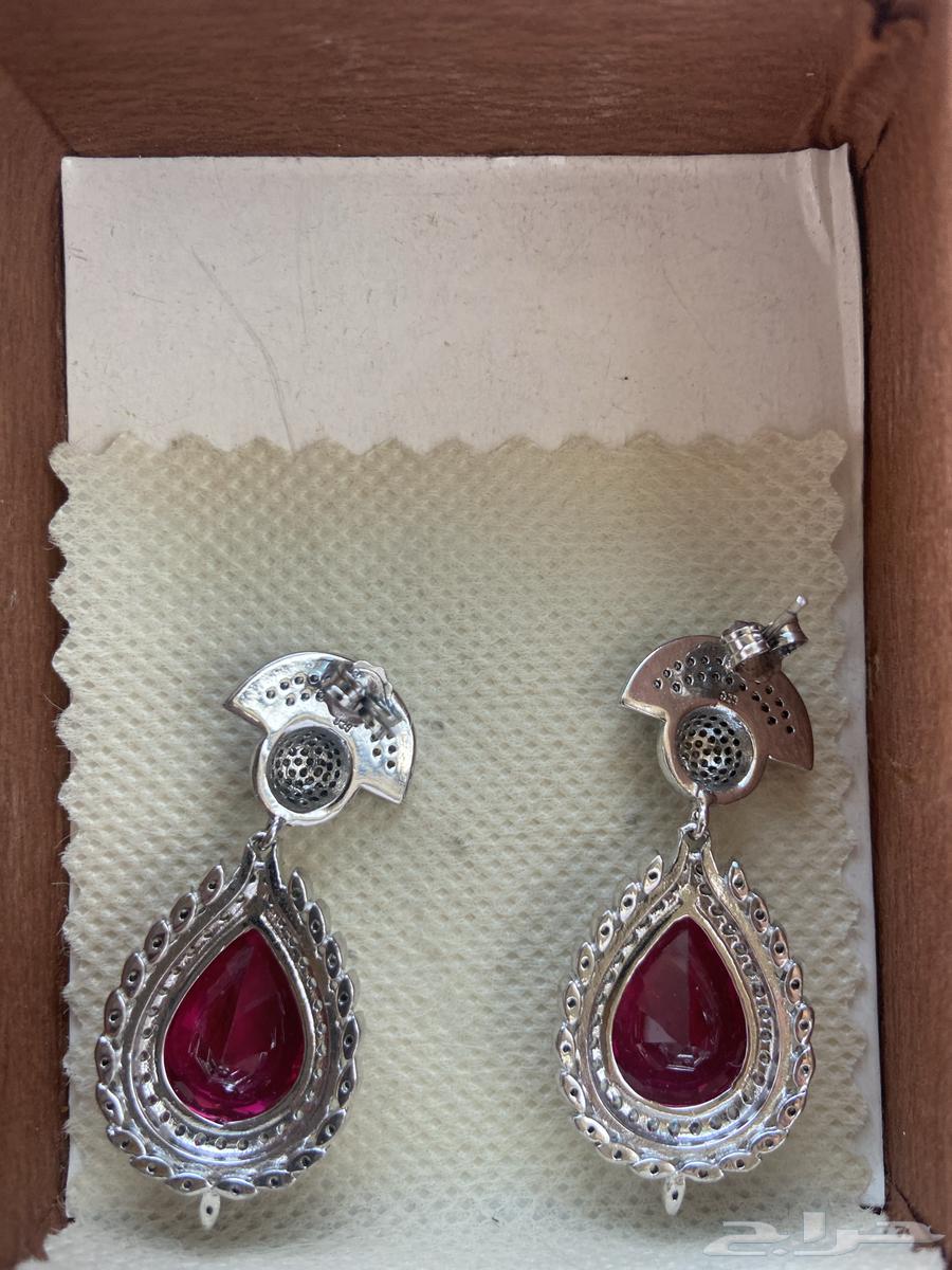 Silver ring with diamond design64421757007233111