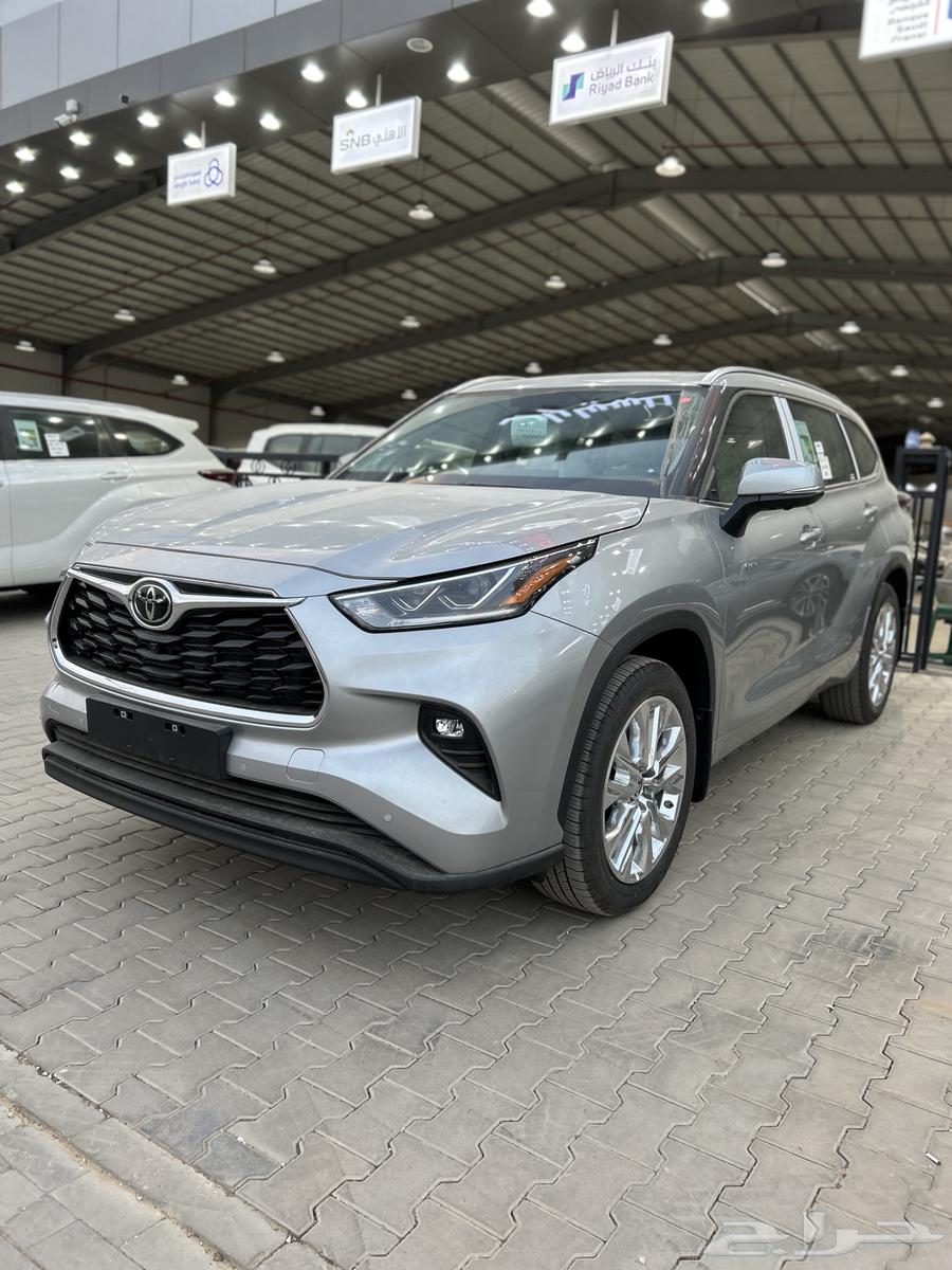 تويوتا  هايلاندر لمتدد 2025 فل كامل فضي 196650 شامل الضريبة64580499920130112