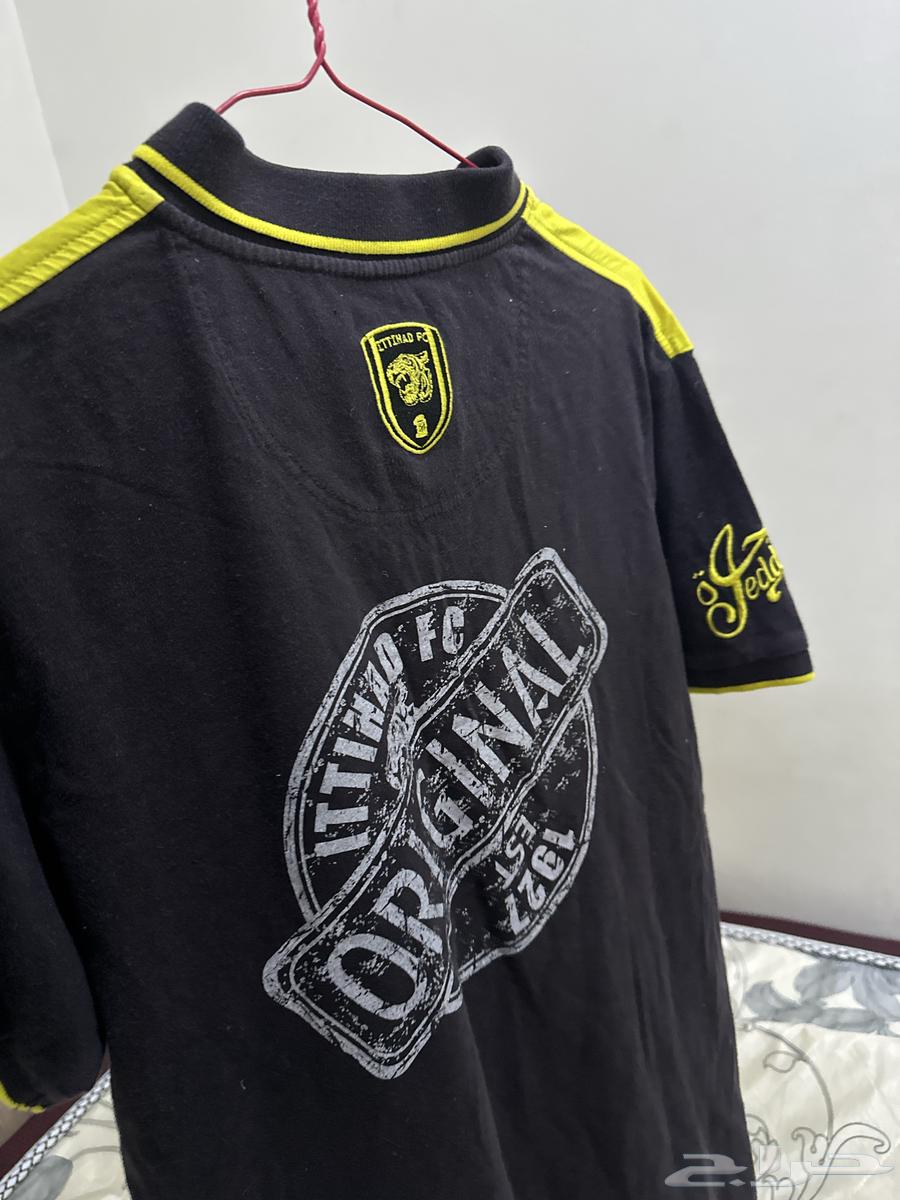 بلوزه الاتحاد قديمه رجااليه ونسائيه64425232842882111