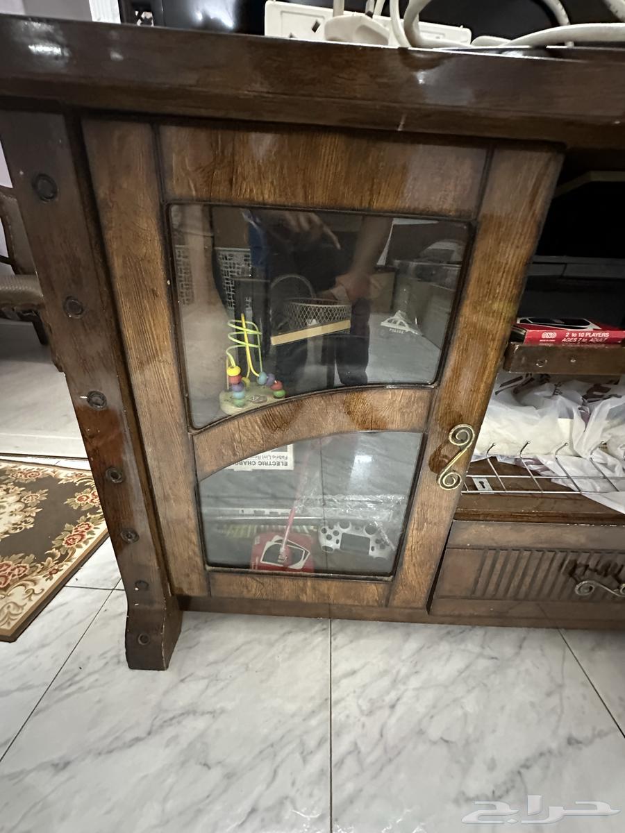 طاولة تلفيزون خشبية كلاسيكية64426510244995111
