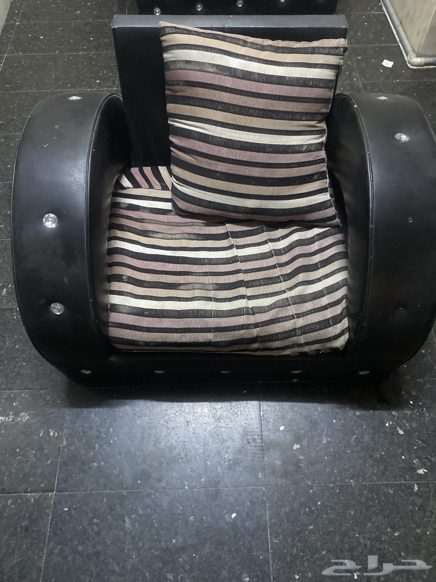 كنب كامل 175 و مكتب 100 واذا بتاخذ الكنب كامل مع المكتب 20064425151899011113