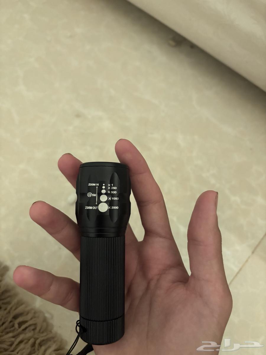 كشاف حجر ريموت نضيف جدا بكرتونه مااستعملته و فيه درجات64421458780546110