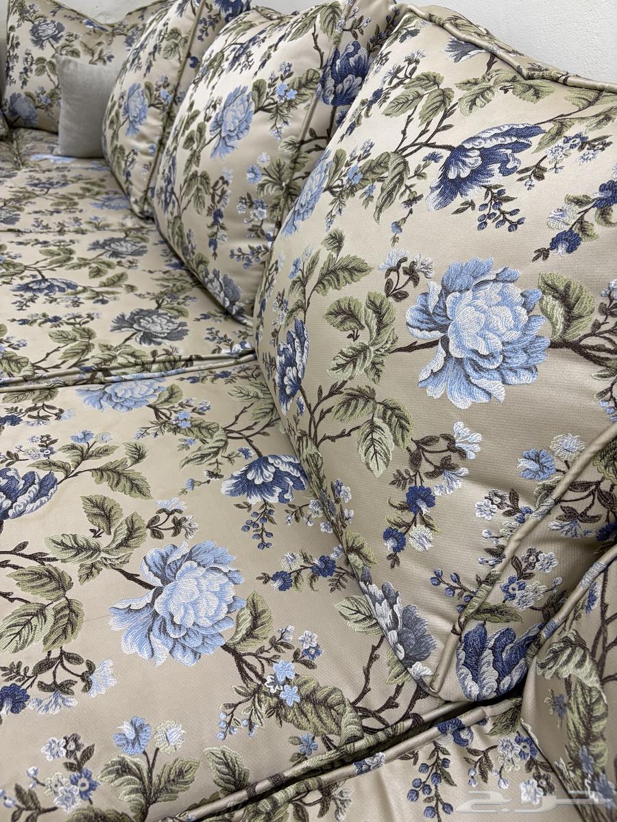 Solid wood desk, vintage lamp, sofa covers, 9-piece set with 10 cushions64423229669891112