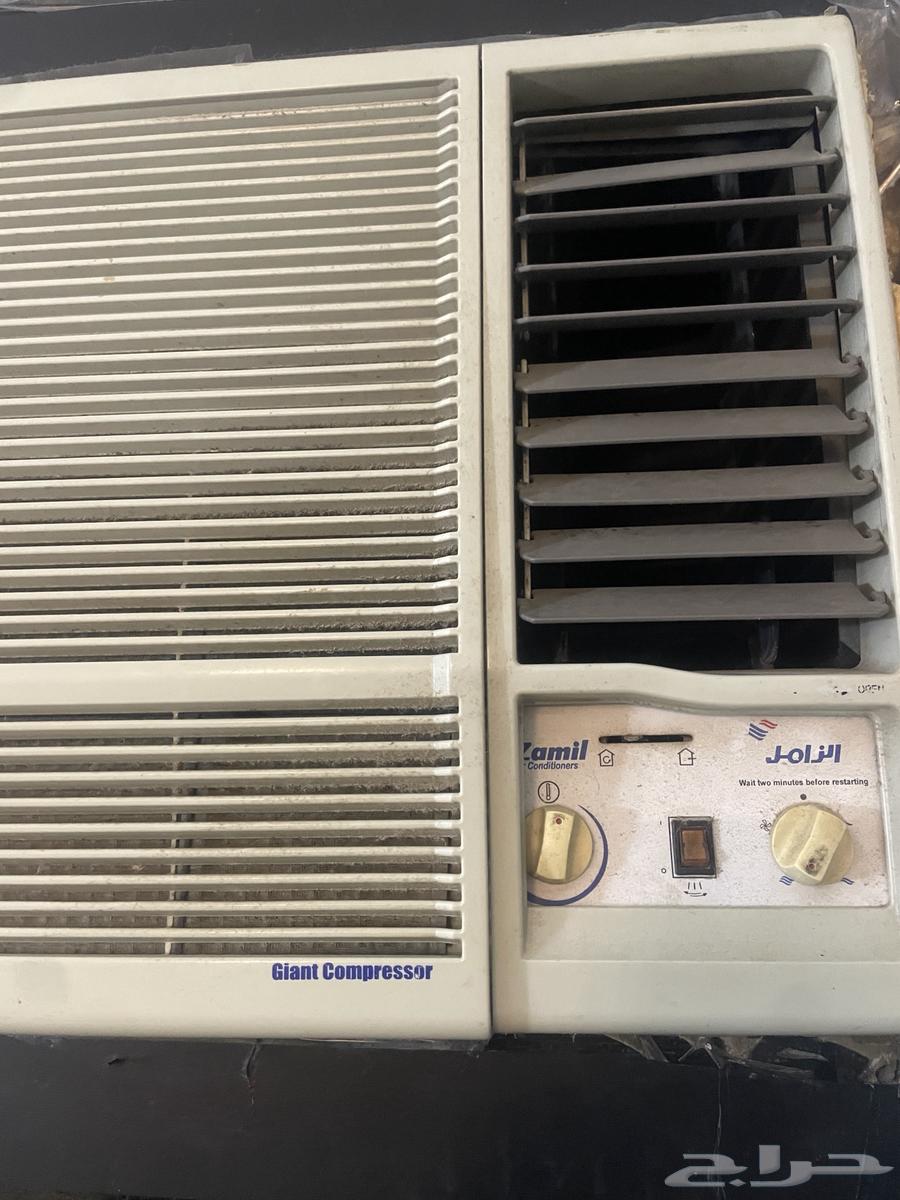 One air conditioner left for sale, size 1864424579709571112