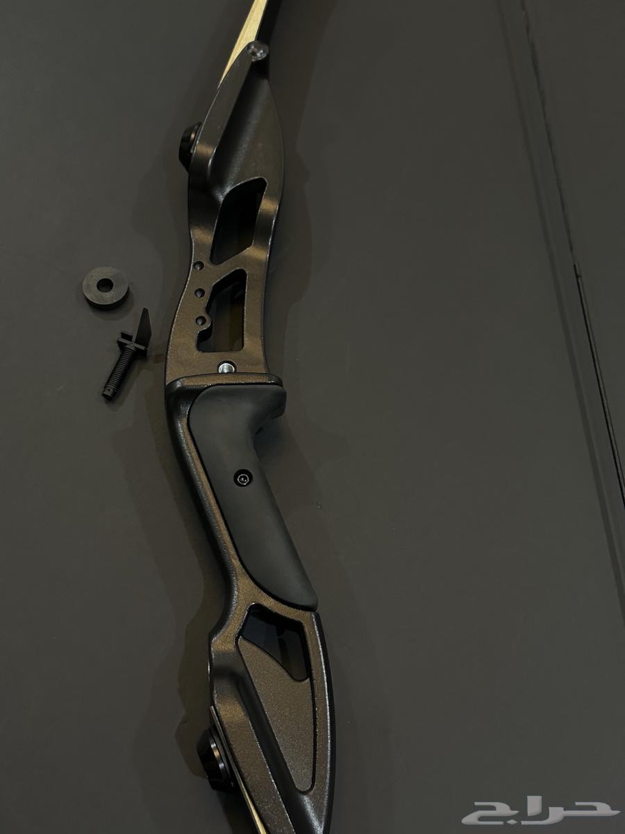 50-pound Professional Recurve Bow64424052113793110