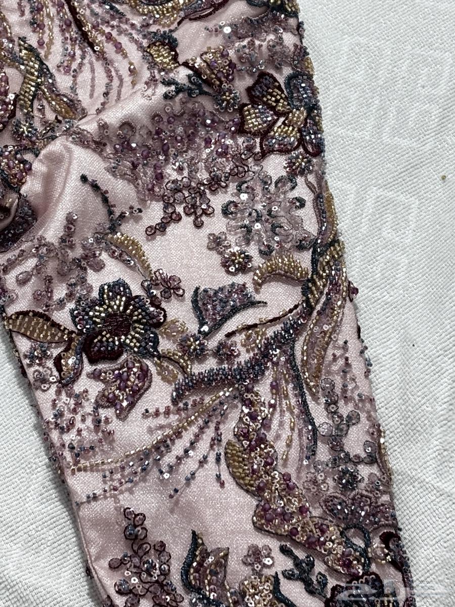 Beige dress, never used, kept as a backup for an occasion, queen-sized or oversized64419811160321112