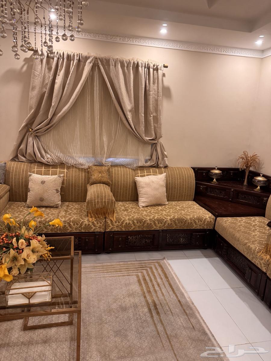 Clean Moroccan-style sofa, almost new64422178122627113