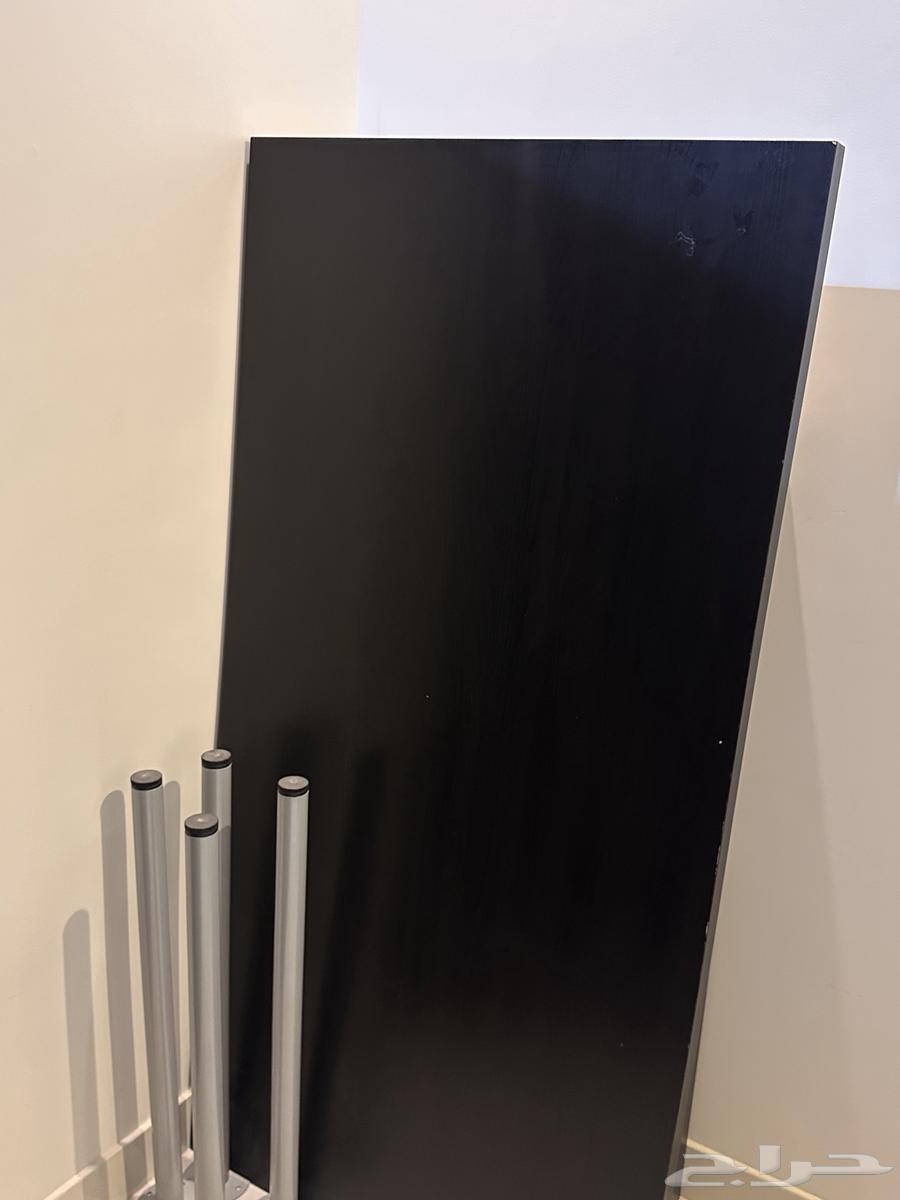 طاولة ايكيا64424842592385110